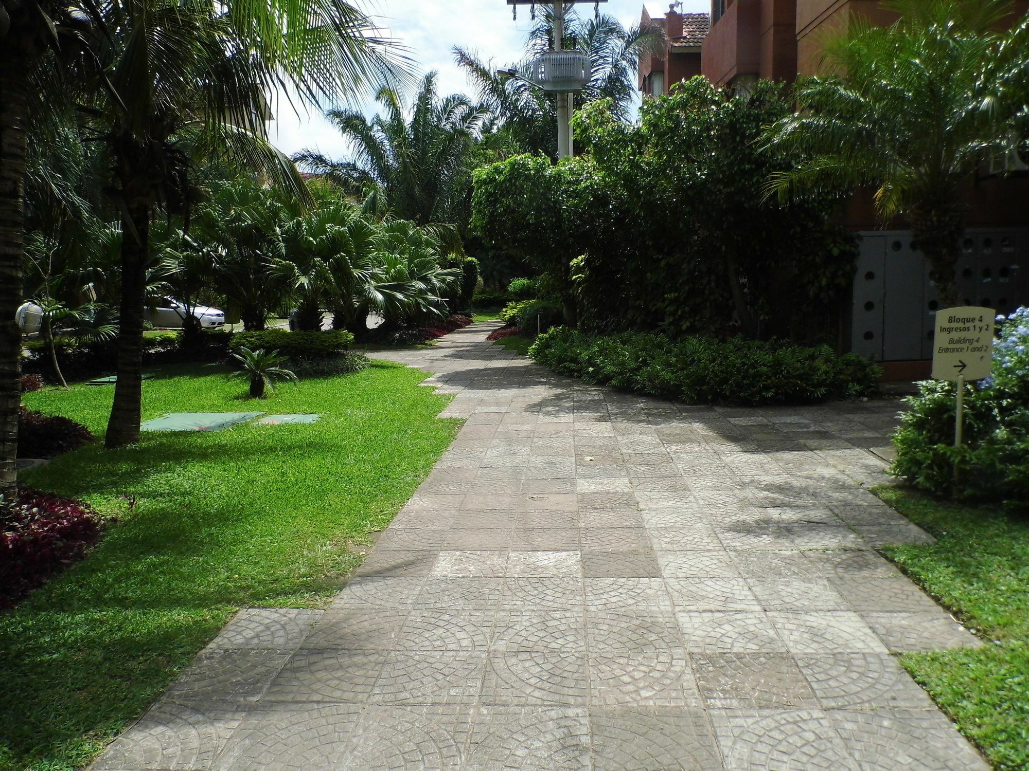 Buganvillas Hotel Suites Santa Cruz de La Sierra Exterior foto